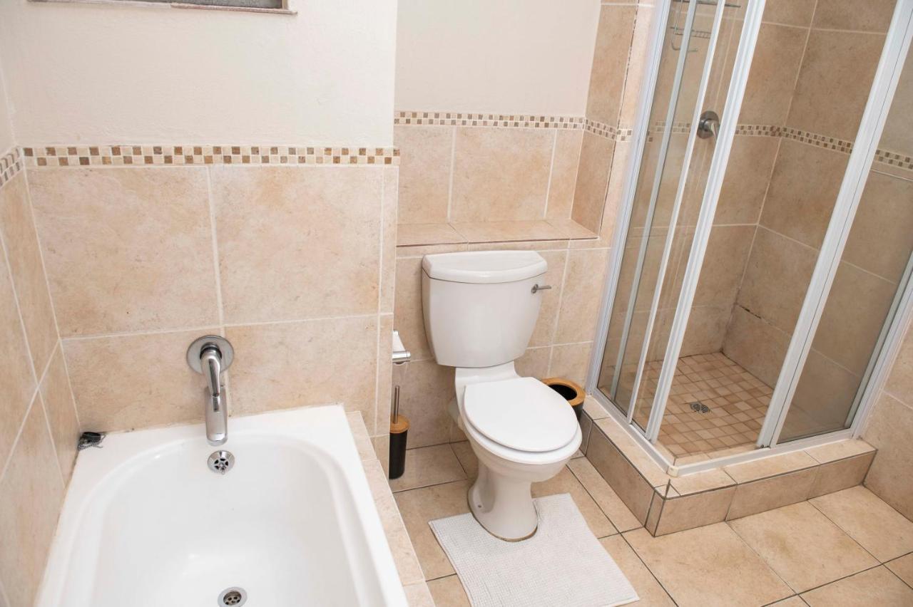 Grayston Exec Apartments Johannesburg Dış mekan fotoğraf